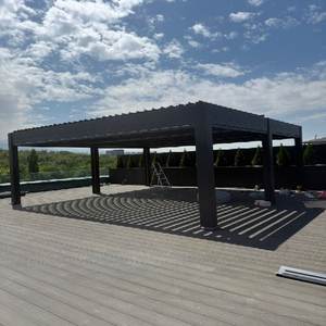 आधुनिक आउटडोर वाटरप्रूफ एल्यूमीनियम हार्डटॉप गैज़बो के साथ लाउवेर्ड मोटर पाउडर लेपित मिश्र धातु फ्रेम वैकल्पिक एलईडी लाइट - Product Image 2