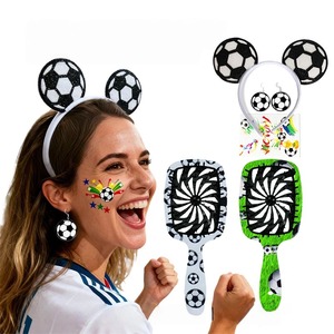 Set di Accessori per Tifosi della Coppa del Mondo 2026 con Fascia per Capelli, Orecchini, Adesivi Tatuaggio e Pettine - Articoli per il Tifo per Tifosi di <span class=keywords><strong>Calcio</strong></span> - Product Image 1
