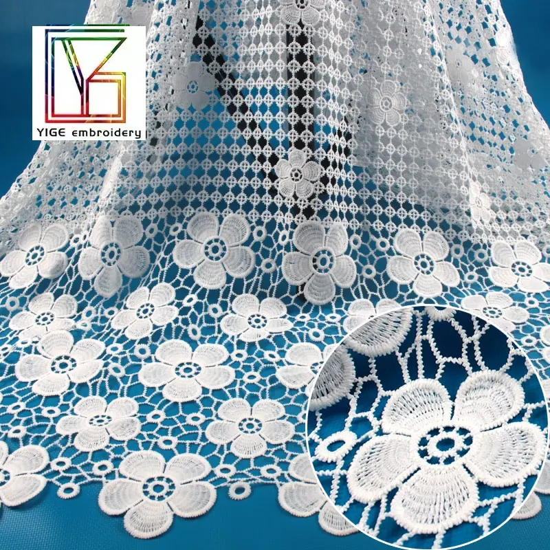 도매 순수한 흰색 새로운 디자인 아프리카 고품질 코드 Guipure 레이스 나이지리아 레이스 패브릭 레이디 웨딩 드레스