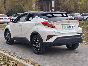<span class=keywords><strong>Toyota</strong></span> C-HR 2.0L 2019 d'occasion en excellent état – SUV performant, économe en carburant, 5 portes, modèle d'exportation, véhicule fiable pour le transport quotidien - Product Image 4