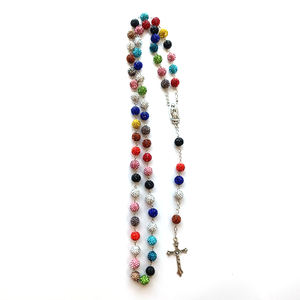 שרשרת מחרוזות תפילה קתולית חדשה אופנתית סיטונאית לשנת 2026 מצופה כסף עם צלב דתי של מריה הבתולה וחרוזי כדור בייסבול - Product Image 5