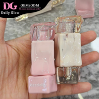 Gloss à lèvres de luxe à étiquette privée, forme carrée irrégulière, vente en gros, nouvelle esthétique géométrique 2026, glaze à lèvres à paroi épaisse, hydratant, végétalien
