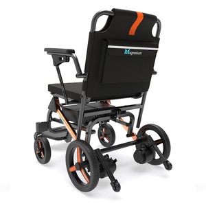 <span class=keywords><strong>Fauteuil</strong></span> <span class=keywords><strong>roulant</strong></span> électrique <span class=keywords><strong>tout</strong></span>-<span class=keywords><strong>terrain</strong></span> de luxe léger et pliable en alliage de magnésium de 13,5 kg pour personnes handicapées - Product Image 4