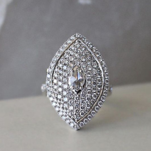 Anello Vintage a Forma di Marquise con Cristalli per Donne, Elegante Accessorio Moda per Uso Quotidiano e Feste - Product Image 2