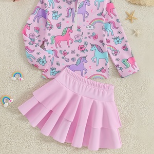 Conjunto <span class=keywords><strong>de</strong></span> natación <span class=keywords><strong>de</strong></span> dos piezas para niñas: Top <span class=keywords><strong>de</strong></span> manga larga con media cremallera y falda, <span class=keywords><strong>de</strong></span> poliéster con estampado <span class=keywords><strong>de</strong></span> caballo <span class=keywords><strong>en</strong></span> colores pastel, traje <span class=keywords><strong>de</strong></span> sol. - Product Image 4