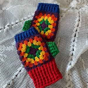 Gants sans doigts en crochet faits à la main, mitaines Granny Square en acrylique et coton, pour l'automne et l'hiver, usage quotidien - Product Image 5