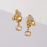 Boucles d'oreilles J&D en acier inoxydable plaqué or 18 carats, design classique carré en zircon, forme en C, croix en X