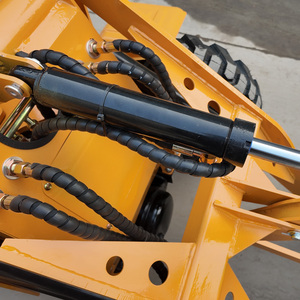 รถตักล้อยางดีเซลขนาดเล็ก 650 กก. ขับเคลื่อน 4 ล้อ สำหรับทุกพื้นที่ มาตรฐานยูโร 5 ได้รับการรับรองมาตรฐาน CE จัดส่งรวดเร็ว ผลิตในจีน พร้อมบริการจัดส่งฟรี - Product Image 5