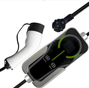 Cargador Portátil para Vehículos Eléctricos, Entrada de 200-220V, Ajustable a 7kW, Protección IP66, Uso Doméstico y Comercial - Product Image 1