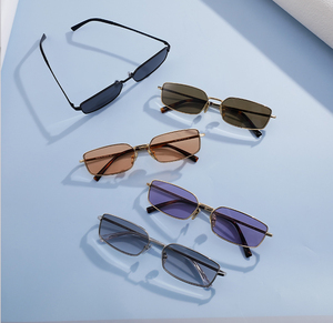 Gafas de Sol Rectangulares Pequeñas de Metal de Lujo, Diseño Vintage, Estilo Minimalista - Product Image 1