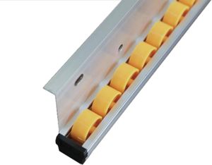 Riel de rodillos 85*33 con rieles de rodillos de plástico estándar con ruedas para sistema de estante - Product Image 4