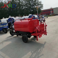 Arroseur à essence à trois roues Suppresseur de poussière multifonctionnel Canon à brouillard d'eau Véhicule mobile d'irrigation pour le jardinage