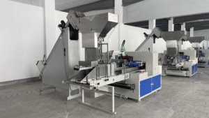 Empaquetadora <span class=keywords><strong>para</strong></span> beber con tres pajitas <span class=keywords><strong>de</strong></span> sellado - Product Image 2