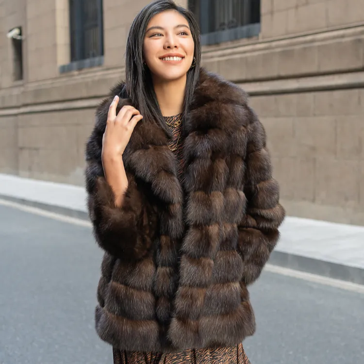 Customized High Quality Competitive Price Fashion Fur Coat Suit Collar Classic Short Style Real Mink Sable Fur Coat For Women