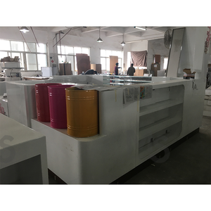 Hiện đại sang trọng bằng gỗ Nail Salon <span class=keywords><strong>pop</strong></span>-up hiển thị đứng với <span class=keywords><strong>LED</strong></span> chiếu sáng bán lẻ Glass Showcase cho bán - Product Image 3