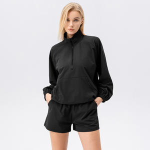 Костюм спортивный женский из 2 предметов - Product Image 1