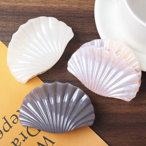 -جديد صيفي راقِ للغاية قبضة شعر بلاستيكية للنساء مشبك قرش شاطئ إكسسوار شعر نمط العطلة مخلب الموضة 10 - Product Image 4