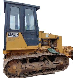รถดันดิน Caterpillar D4C มือสอง รุ่นปี 2023 คุณภาพสูง ราคาประหยัด เครื่องยนต์ทรงพลัง สำหรับงานก่อสร้างเคลื่อนย้ายดิน - Product Image 1
