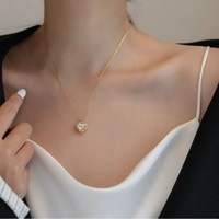 Collier élégant en forme de cœur en acier inoxydable plaqué or avec pendentif en forme de cœur en pierre précieuse et coquille, accessoires pour femmes