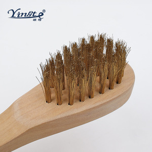 Cepillo para zapatos Yinste de madera maciza con alambre de cobre para limpiar botas de nieve de gamuza y cuidar el terciopelo - Product Image 1