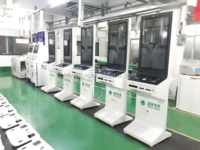 Kiosque terminal en libre-service pour le paiement de la facture d'électricité accepte en espèces l'impression de reçus de lecteur de carte bancaire