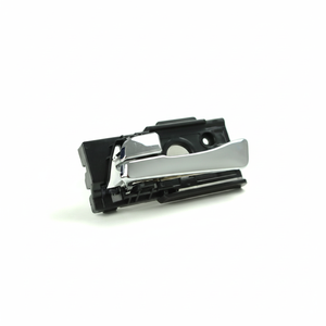 มือจับประตูด้านในซ้ายหน้าสีน้ำเงิน MHR-13504 สำหรับรุ่นปี 11-18 - Product Image 2