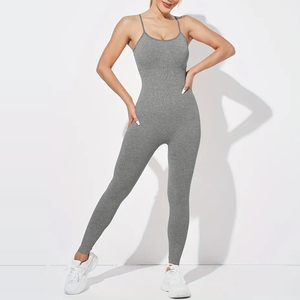 Combinaison de fitness pour femme, coupe ajustée, taille haute, en tissu extensible léger, fabrication de haute qualité. - Product Image 5