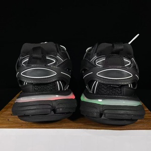 Zapatos casuales de hombre de malla transpirable con cordones, de marca de diseñador y alta calidad, con amortiguación LED para correr. - Product Image 3