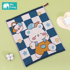 <span class=keywords><strong>Serviette</strong></span> carrée en gaze de coton pur <span class=keywords><strong>Serviette</strong></span> de visage de <span class=keywords><strong>maternelle</strong></span> tout coton douce et absorbante pour enfants Motif de dessin animé imprimé - Product Image 6