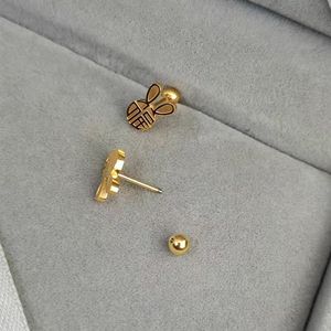 Les vis de goujon d'oreille de lapin <span class=keywords><strong>Futu</strong></span> ne se décolorent pas en couleur Peut être porté pendant le bain et le sommeil Pas besoin d'enlever le goujon de perçage - Product Image 3