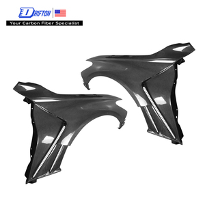 บังโคลนหน้าคาร์บอนไฟเบอร์แบบ Vented V3 สำหรับ Infiniti Q60 ปี 2016-2022 - Product Image 1