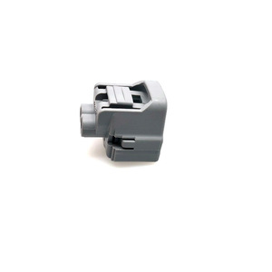 Conector Automotriz Impermeable de 2 Posiciones, Plástico Gris IP20, para Enchufe Eléctrico de Automóvil 7283-8129-40 - Product Image 3