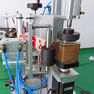 YN-305 Vertical <strong>Labeling</strong> <strong>Machine</strong> for Kitchen Seasoning Square Bottle Wash Supplies Hexagonal Bottle Medical Honey Round Bottle - Product Image 5