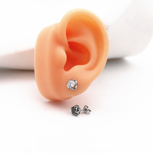 yunnique <b>Stud</b> <b>Earrings</b> Flower Shape <b>Black</b> Zircon Claw Setting 316 Stainless Steel Jewelry Unisex Fashion <b>Earrings</b> - Product Image 4