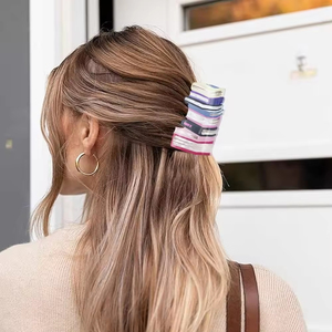 Toptan özel Logo okul sevimli yüksek kaliteli akrilik büyük saç kelepçe kadınlar için eğlenceli cetvel kalem kitap pençe klipler kızlar - Product Image 5