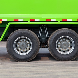 Camion per la raccolta dei rifiuti HOWO 6x4 con caricatore posteriore leggero, motore e propulsore per la raccolta dei rifiuti urbani - Product Image 3