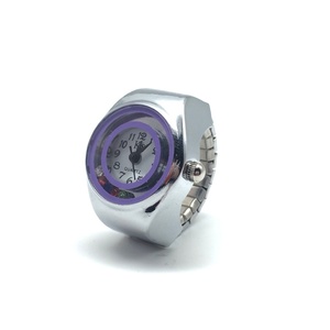 Relojes de Anillo Retro con Esfera de Números Romanos, Correa Elástica de Aleación, Mini Reloj de Dedo de Cuarzo para Mujeres, Hombres y Parejas - Product Image 4