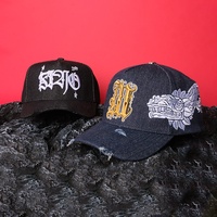 Casquette en daim de luxe de haute qualité avec broderie 3D, puce NFC, doublure en satin, visière incurvée et épingles métalliques – Casquettes de baseball pour le streetwear