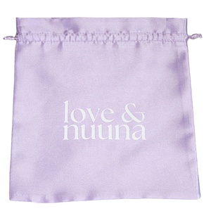 Bolsa de satén de lujo con cordón y volantes para paquetes de cabello, con logo personalizado impreso, para cosméticos, trajes de baño y protección contra el polvo. - Product Image 4