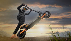 Patinete Eléctrico G2 Pro con Batería de Litio 48V 15.6Ah, Resistente al Agua IP54, Alcance de 65 km, Pantalla LCD, Plegable para Uso Diario - Product Image 2