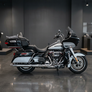 มอเตอร์ไซค์ครุยเซอร์ Road Glide Ultra รุ่นปี 2019 ยี่ห้อ Custom Brand ทุกรุ่น ผลิตในสหรัฐอเมริกา แข็งแกร่ง แรง ทรงพลัง พรีเมียม สะดวกสบาย ขับขี่นุ่มนวล - Product Image 3