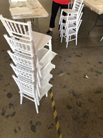 Chaise Chiavari Moderne de Luxe en Résine Plastique Durable pour Enfants, Idéale pour Bébés, Utilisation Extérieure, Hôtels, Parcs et Événements (Vente en Gros)