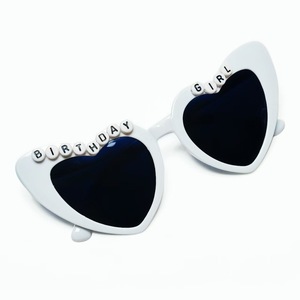 <span class=keywords><strong>Occhiali</strong></span> da Sole Punk con Montatura a <span class=keywords><strong>Cuore</strong></span> in Materiale PC, Certificati CE, Accessorio Essenziale per Creare Foto Memorabili di Coppia al Matrimonio - Product Image 4
