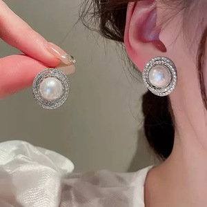 Orecchini Vintage Barocchi con Perle Finte per Donne, Eleganti Gioielli Avvolgenti alla Moda - Product Image 3