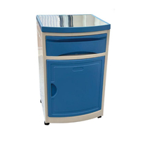 Table de Chevet Médicale en PP Imperméable pour Hôpital, Armoire à 3 Niveaux avec Roulettes Silencieuses et Grande Capacité de Rangement – Vente en Gros