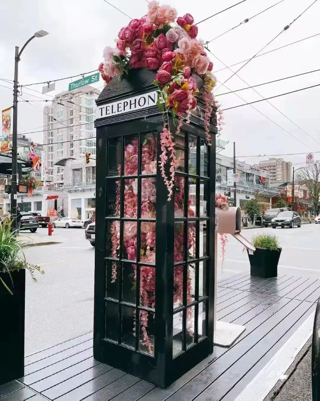 Retro cabinet London phone booth movable metal black telephone booth for wedding party 150-240cm