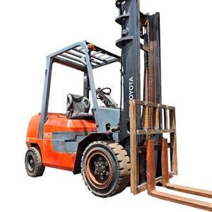 Moteur japonais d'occasion Toyota FD30 Diesel pour chariot élévateur 3 tonnes, garantie 1 an, bon état, avec rapport et inspection vidéo - Product Image 1