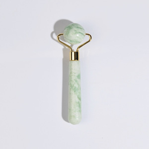 Body Care Jade Roller y Gua Sha Set Jade Roller y masaje facial Gua Sha Set de regalo - Product Image 5