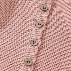 Ensemble 3 pièces nouveau-né en coton biologique : barboteuse tricotée, bonnet et chaussons – Tenue mignonne à manches longues pour bébés garçons et filles - Product Image 5