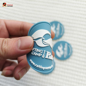 Parches Termoadhesivos Personalizados de Silicona de PVC Suave en 3D con Logotipo de Avión, Insignia con Gancho y Bucle para Ropa y Gorras - Product Image 4